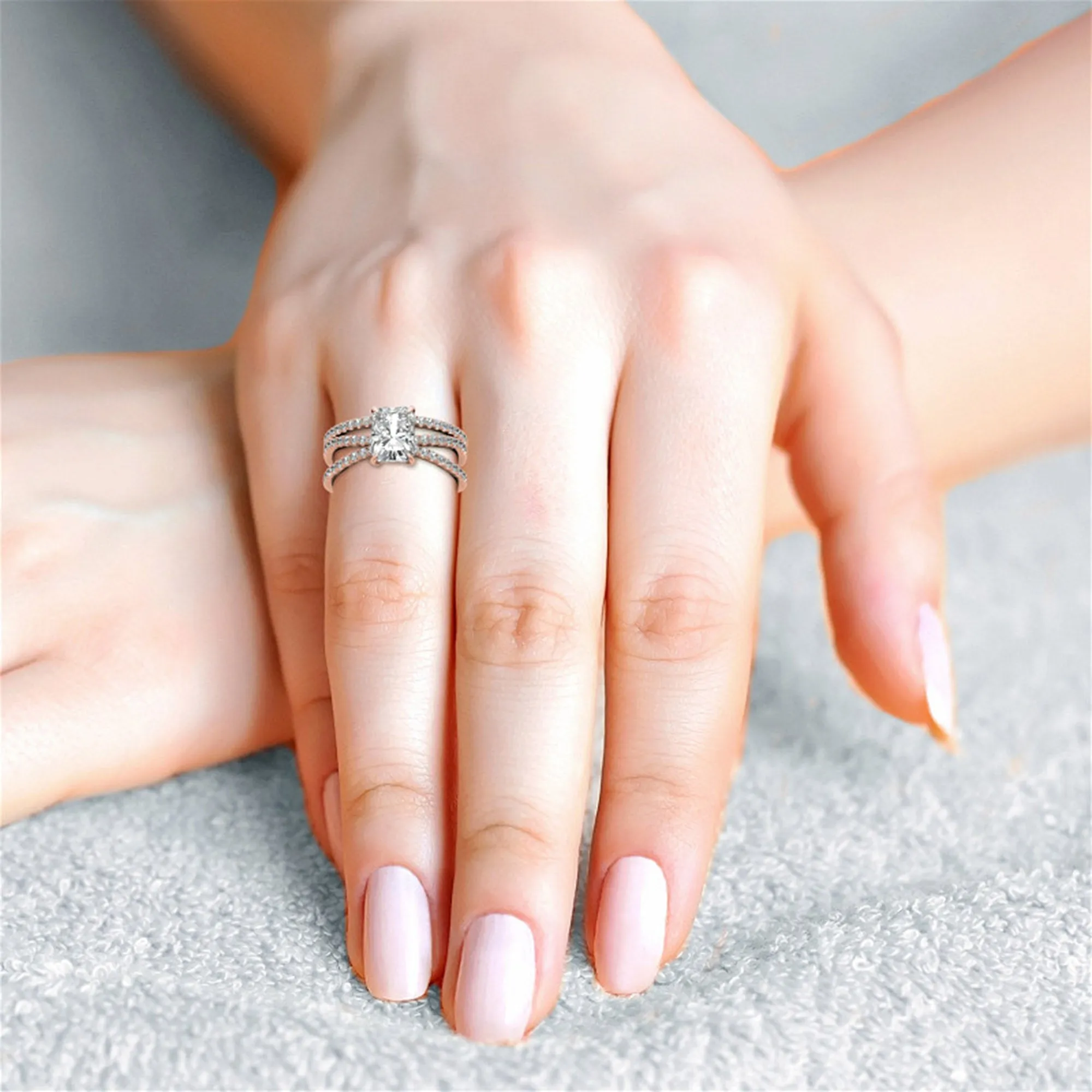 Adjustable Sterling Silver Radiant-Cut Rose Gold Split Shank Solitaire Ring – Perfect for Engagements