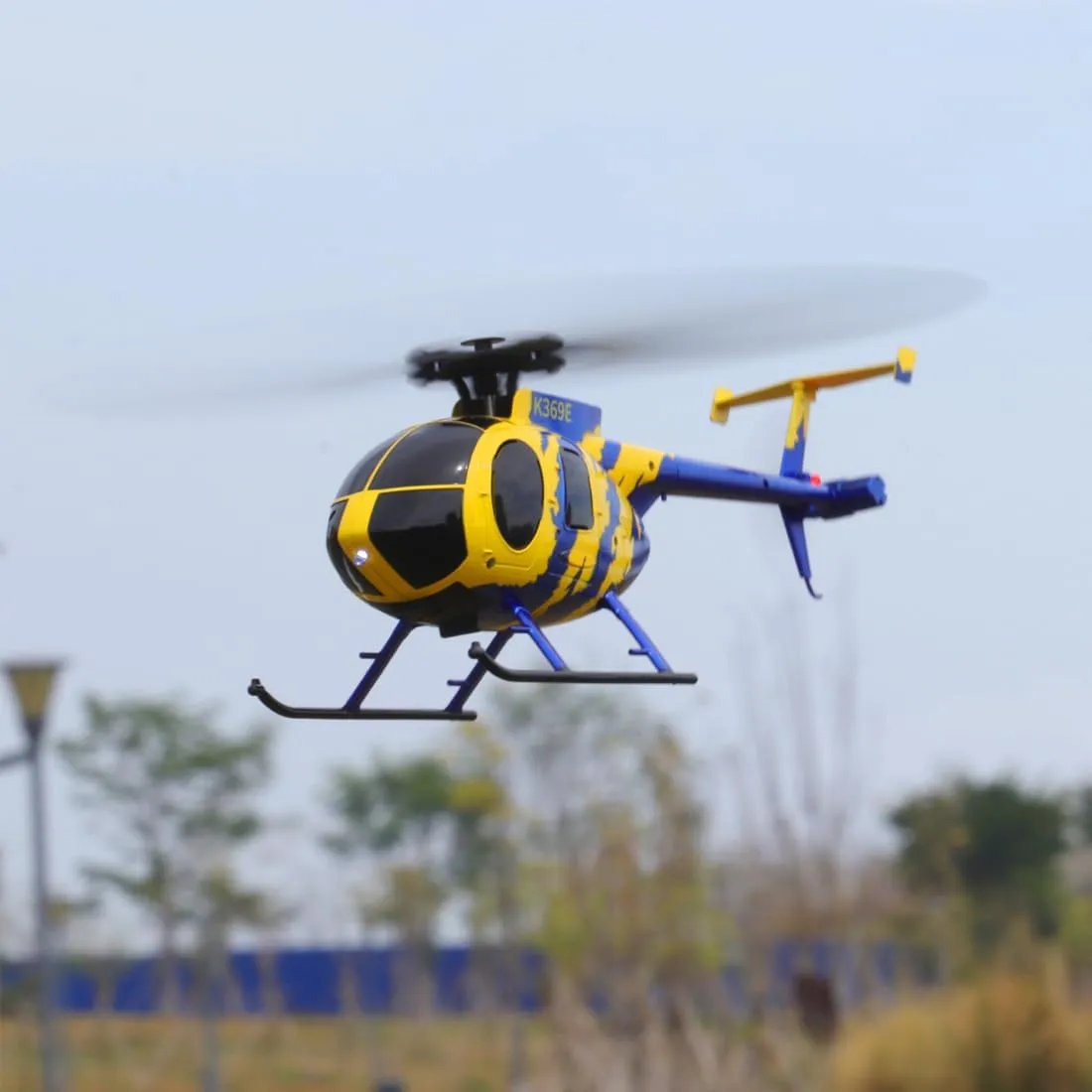 C184 RC Helicopter with 6-Axis Gyro, 4CH One-Key Takeoff/Landing Remote Control Helicopter with Altitude Hold & Optical Flow Positioning - RTF