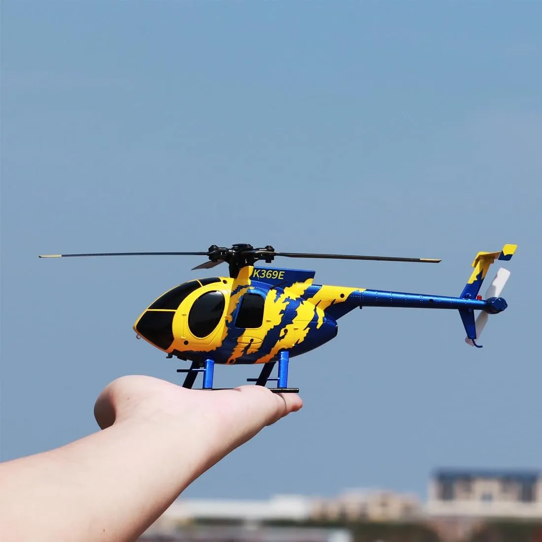 C184 RC Helicopter with 6-Axis Gyro, 4CH One-Key Takeoff/Landing Remote Control Helicopter with Altitude Hold & Optical Flow Positioning - RTF