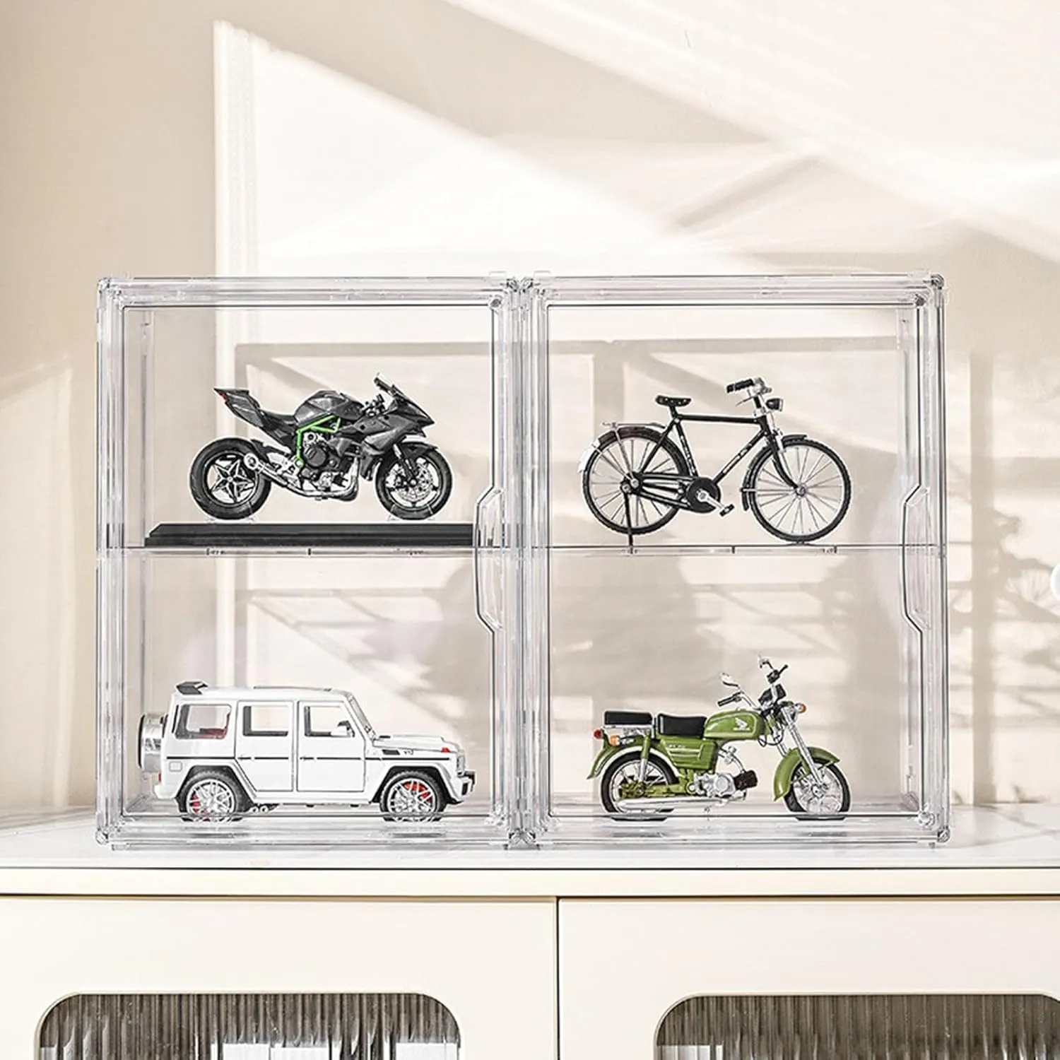Clear Display Case, Display Storage Box Countertop with Magnetic Door, Stackable Dustproof Protection PET Showcase for Action Figures, Toys, Collectibles, Home Storage(#5)