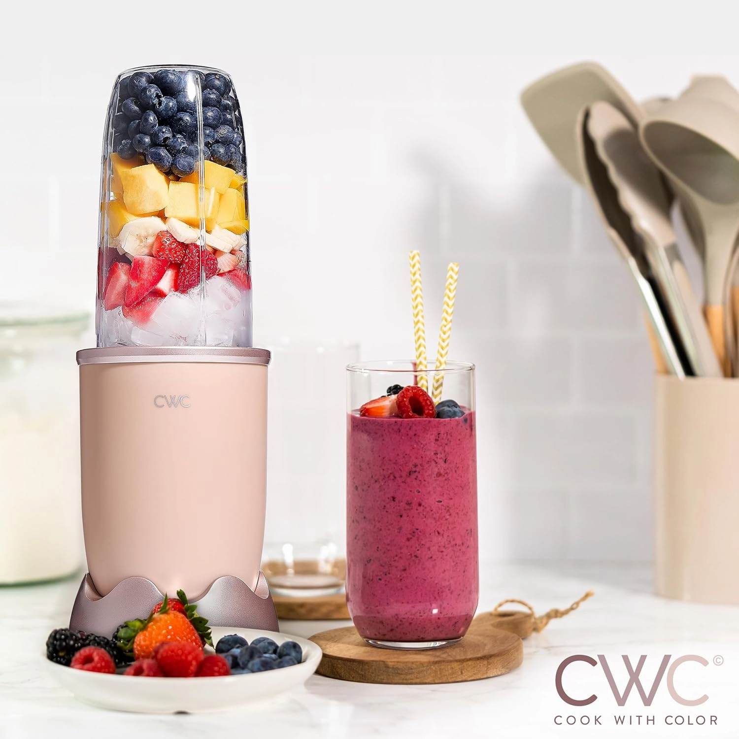 COOK WITH COLOR Personal Power Blender 600W, 24oz Capacity, BPA-Free Jar, Ice-Crushing Blades, Ideal for Smoothies & More, Anti-Slip Feet, Easy to Clean, Dusty Rose