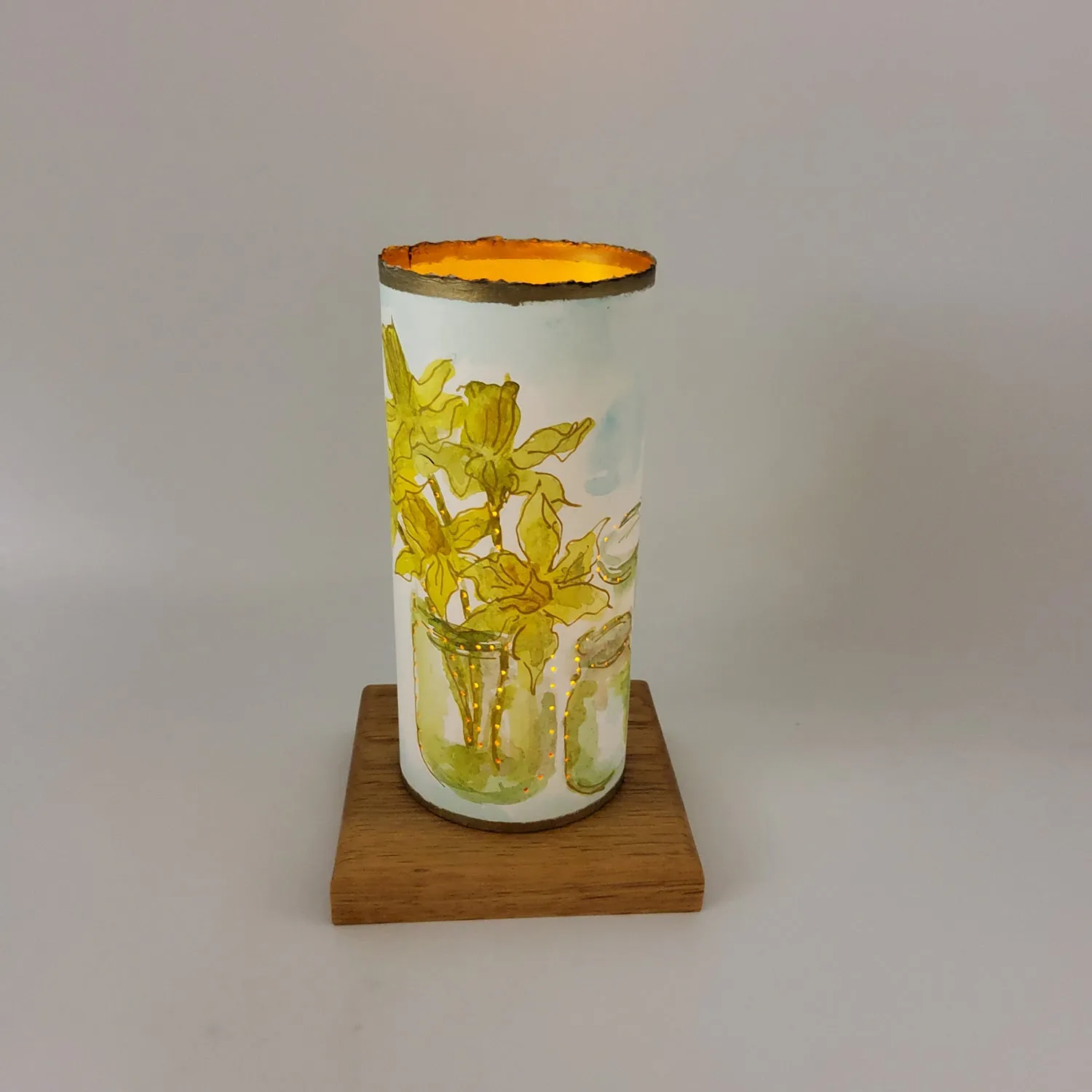 Daffodile Paper Lantern