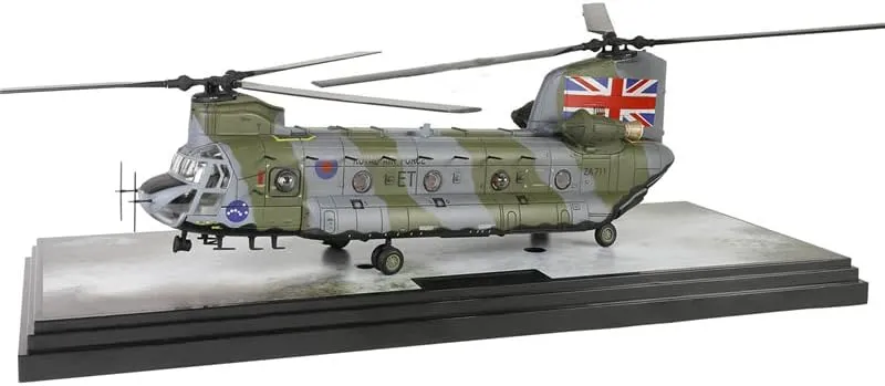 for FOV Royal Air Force for Boeing Chinook Double-Rotor Heavy Transport Helicopter 1/72 Aircraft Pre-Built Model
