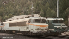 HJ2427S SNCF CC6568 Beton Electric Locomotive IV (DCC-Sound)