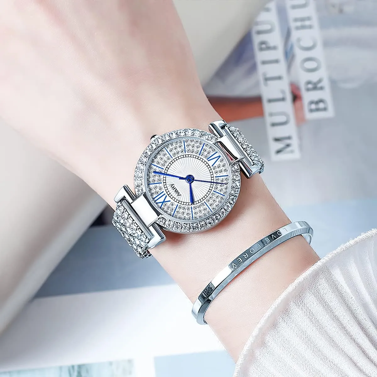 Luxury Quartz Starry Sky Dial Ladies Wrist Watches,Magnetic Mesh Band Watch and Bracelet Set…