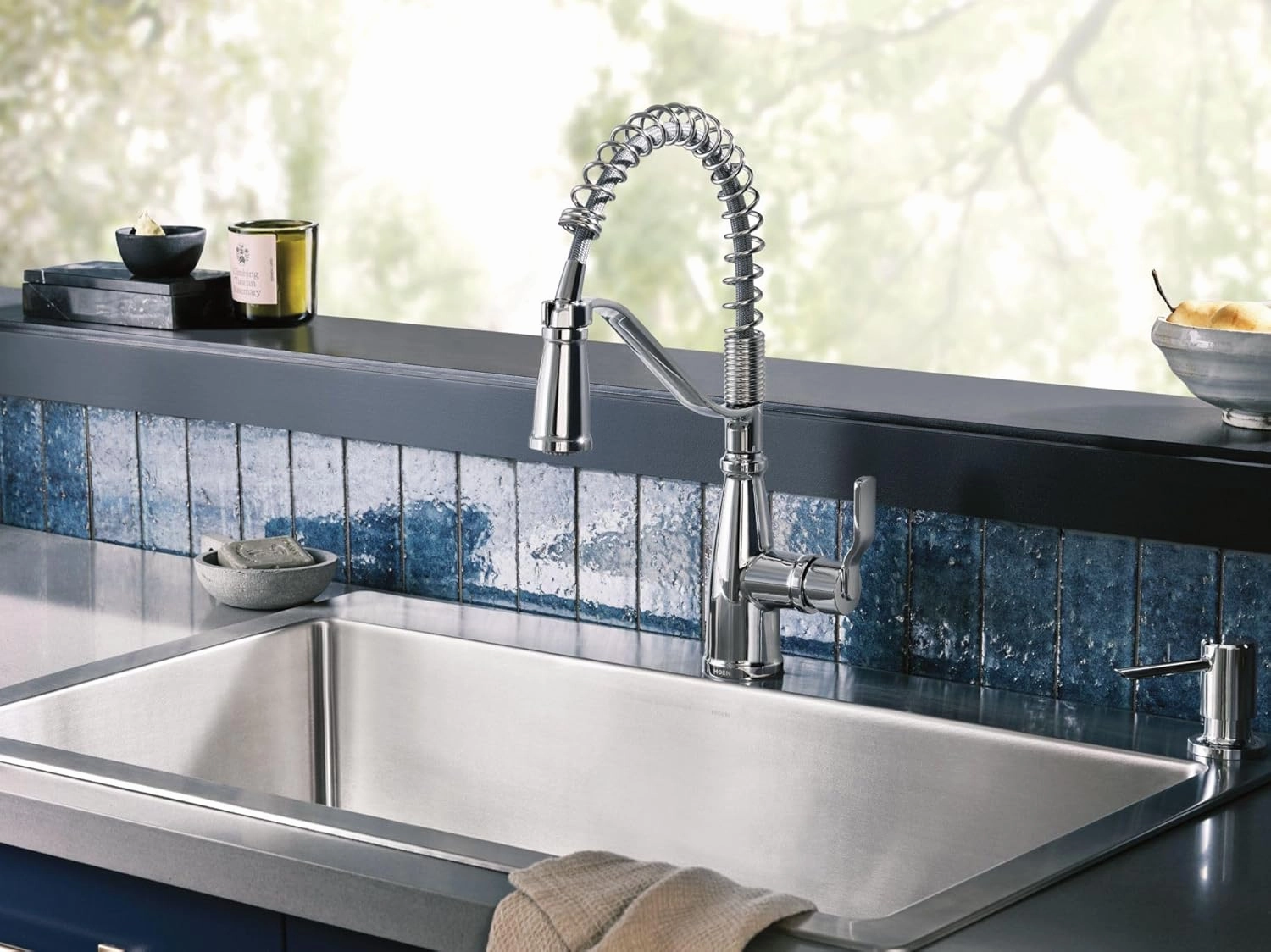 Moen Nolia Chrome One-Handle Pre-Rinse Spring Kitchen Faucet with Pull Down Sprayer, Single Hole Kitchen Sink Faucet with Soap Dispenser, 87886