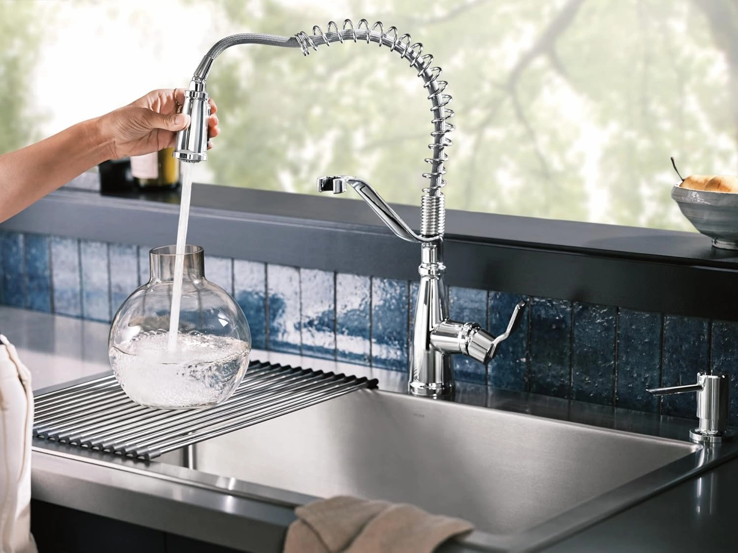 Moen Nolia Chrome One-Handle Pre-Rinse Spring Kitchen Faucet with Pull Down Sprayer, Single Hole Kitchen Sink Faucet with Soap Dispenser, 87886