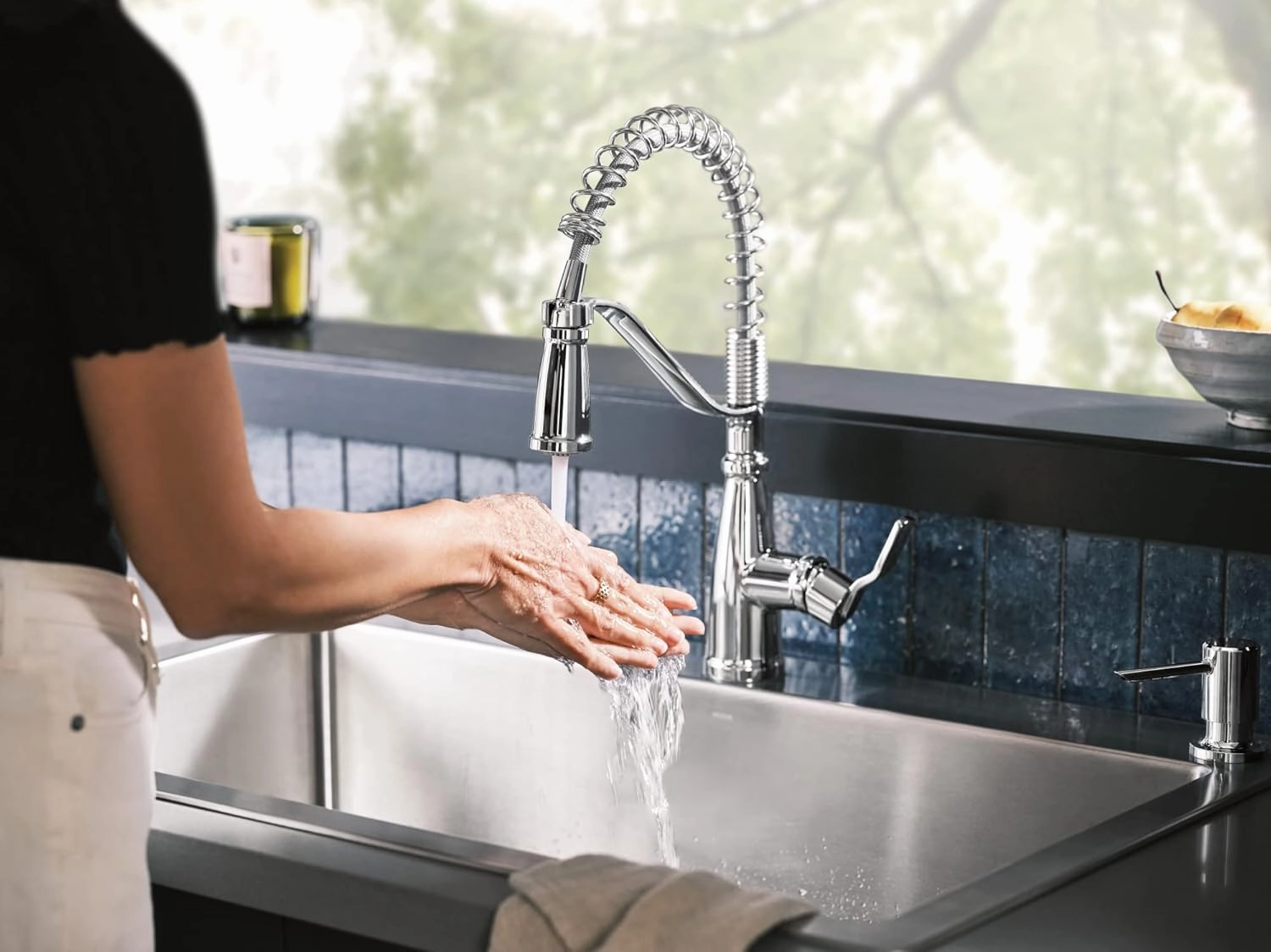 Moen Nolia Chrome One-Handle Pre-Rinse Spring Kitchen Faucet with Pull Down Sprayer, Single Hole Kitchen Sink Faucet with Soap Dispenser, 87886