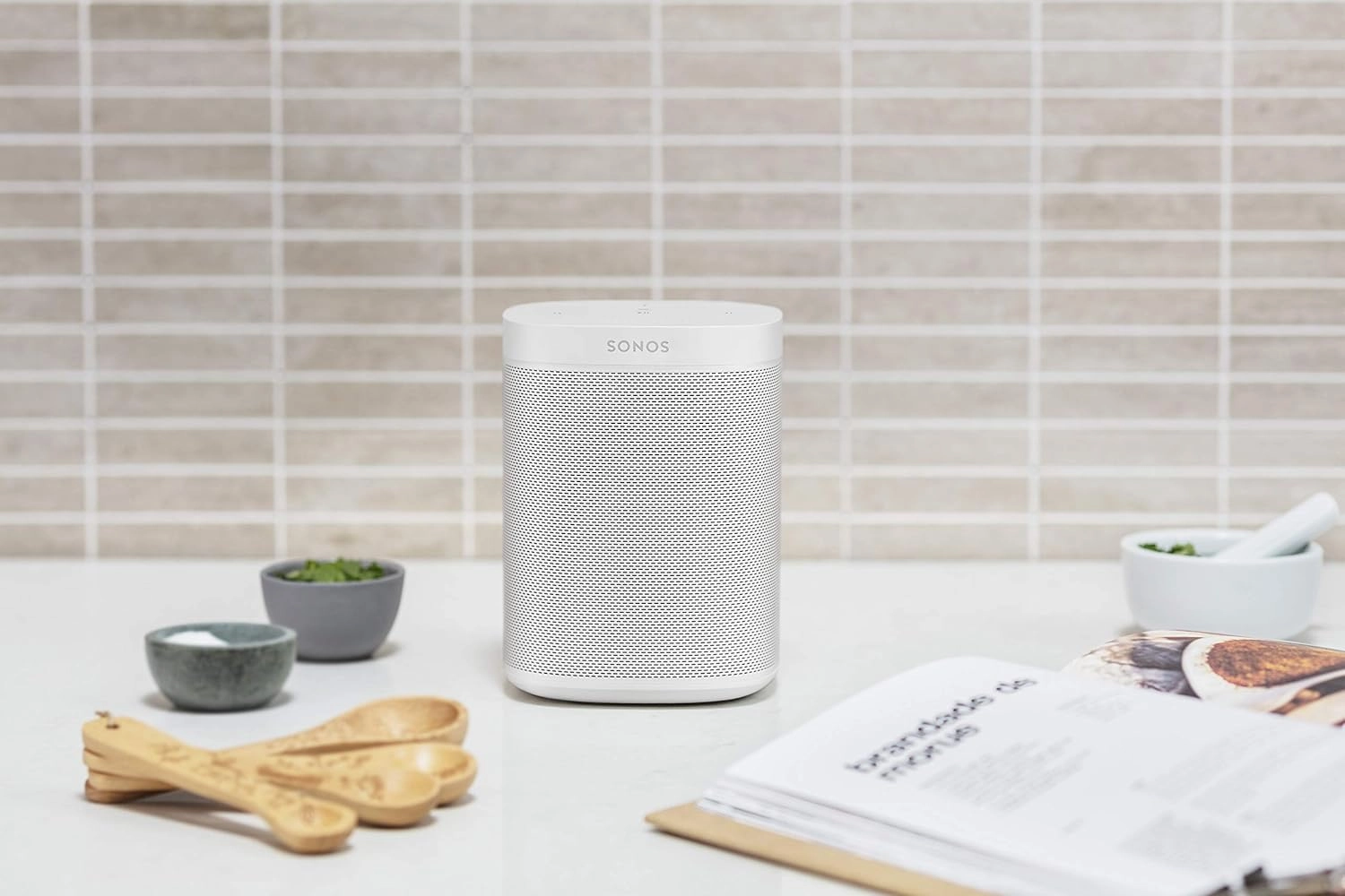 Sonos One (Gen 2) - Voice Controlled Smart Speaker with Amazon Alexa Built-In - White (Renewed)