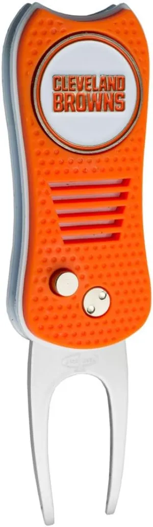 Team Golf NFL Switchblade Divot Tool with Double-Sided Magnetic Ball Marker, Features Patented Single Prong Design, Causes Less Damage to Greens, Switchblade Mechanism
