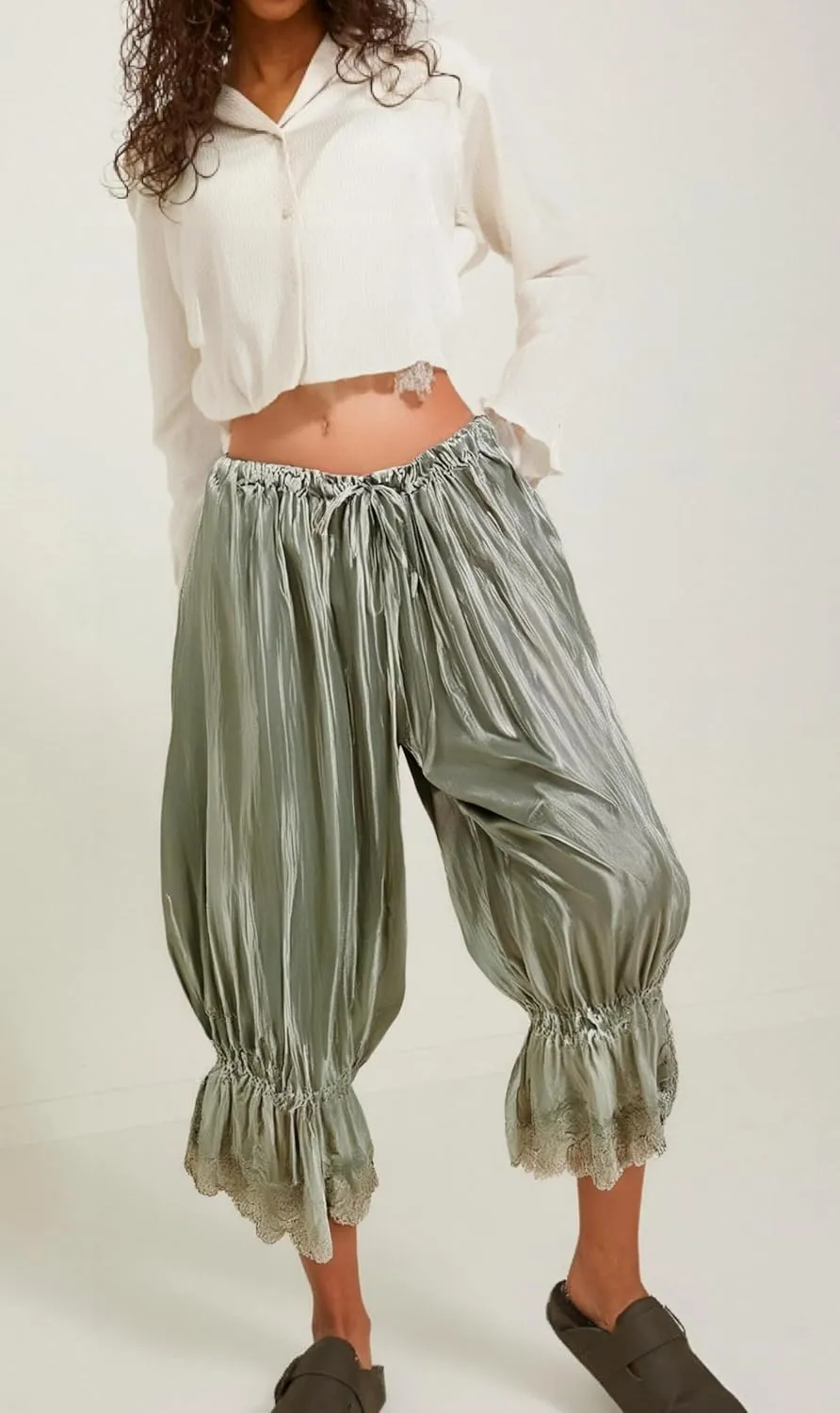 UAURORAO Women Lace Trim Long Bloomers Elastic Mid Rise Ruffle Pantaloons Cropped Flared Slips Pants Pajama Bottoms