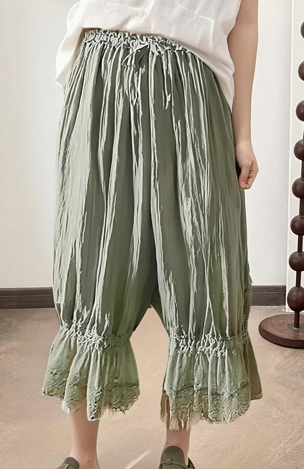 UAURORAO Women Lace Trim Long Bloomers Elastic Mid Rise Ruffle Pantaloons Cropped Flared Slips Pants Pajama Bottoms